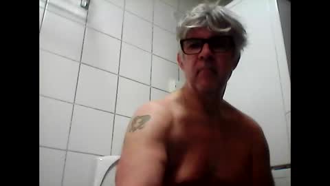 Snapshot of baggelina75 chatting on 22, 2, 2025 baggelina75 online show from 22, 2, 2025