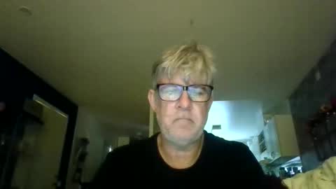 Snapshot of baggelina75 chatting on 7, 10, 2025 baggelina75 online show from 7, 10, 2025