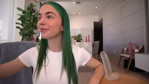 Bailey online show from 25, 1, 2025