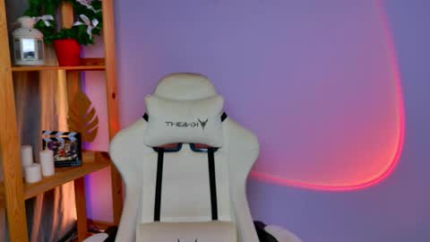 Elly online show from 3, 2, 2026