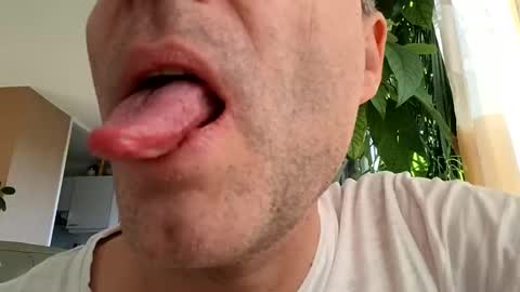 bananasplit1900 online show from 15, 1, 2026