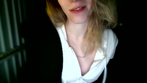 Snapshot of barbara53000 chatting on 19, 2, 2025 charliejones online show from 19, 2, 2025