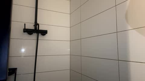 Snapshot of barbara53000 chatting on 29, 10, 2025 charliejones online show from 29, 10, 2025