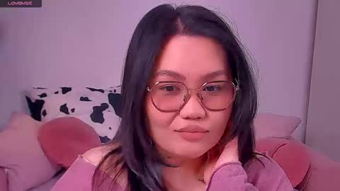 Barbie Kim online show from 21, 12, 2025