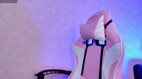 Snapshot of barbara_dennis chatting on 7, 12, 2024 barbara_dennis online show from 7, 12, 2024