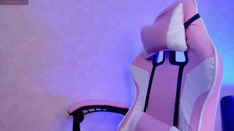 Snapshot of barbara_dennis chatting on 20, 12, 2024 barbara_dennis online show from 20, 12, 2024