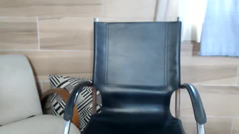 Snapshot of barbaradominatrix chatting on 13, 11, 2025 BARBARA DOMME online show from 13, 11, 2025