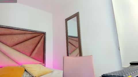 Snapshot of barbaraknox_ chatting on 20, 10, 2025 Barbara online show from 20, 10, 2025