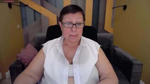 Snapshot of barbaraturners chatting on 10, 1, 2025 barbaraturners online show from 10, 1, 2025