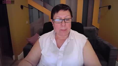 Snapshot of barbaraturners chatting on 3, 2, 2025 barbaraturners online show from 3, 2, 2025