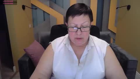 Snapshot of barbaraturners chatting on 3, 2, 2025 barbaraturners online show from 3, 2, 2025