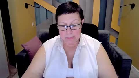 Snapshot of barbaraturners chatting on 11, 2, 2025 barbaraturners online show from 11, 2, 2025