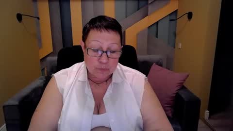 Snapshot of barbaraturners chatting on 3, 3, 2025 barbaraturners online show from 3, 3, 2025