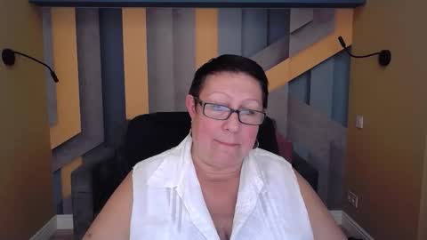 Snapshot of barbaraturners chatting on 17, 10, 2025 barbaraturners online show from 17, 10, 2025