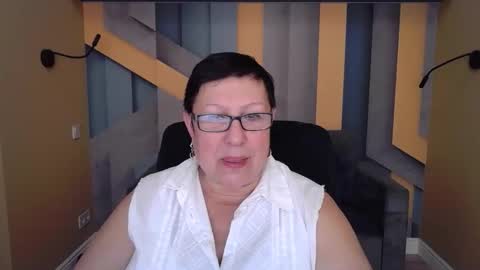 Snapshot of barbaraturners chatting on 24, 10, 2025 barbaraturners online show from 24, 10, 2025