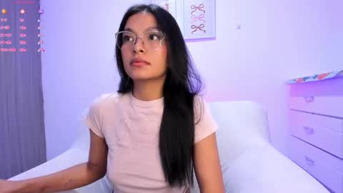 independet model online show from 10, 1, 2025