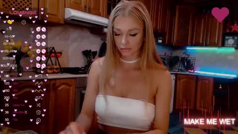 Snapshot of barbie_kiss1 chatting on 17, 1, 2025 barbie online show from 17, 1, 2025