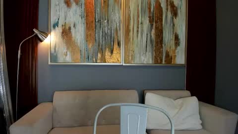 Luna online show from 6, 2, 2026