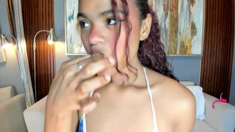 Luna online show from 5, 3, 2026