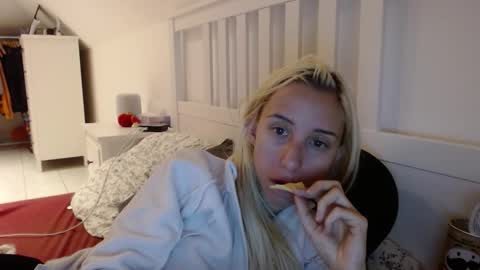 Lena online show from 4, 10, 2025