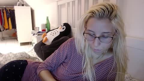 Lena online show from 6, 10, 2025