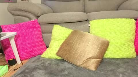 Snapshot of basapukipuki chatting on 9, 4, 2026 PukiPuki online show from 9, 4, 2026