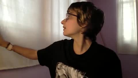 Snapshot of basilbbb chatting on 17, 3, 2026 basil online show from 17, 3, 2026