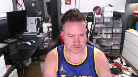 Snapshot of basketballjerseygang chatting on 22, 10, 2025 Jordan online show from 22, 10, 2025