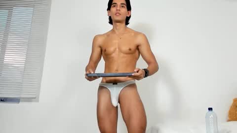 Snapshot of bastianmaalouf chatting on 21, 10, 2025 Bastian Maalouf online show from 21, 10, 2025