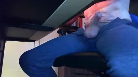 BateBro13 online show from 13, 10, 2025