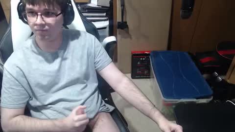 Snapshot of baterricky chatting on 16, 2, 2025 Ricky online show from 16, 2, 2025