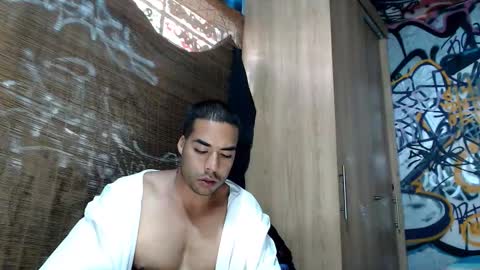 Justin online show from 3, 12, 2025