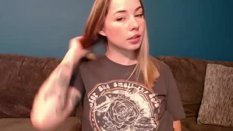 Snapshot of bbgirlnextdoor chatting on 11, 10, 2025 bbgirlnextdoor online show from 11, 10, 2025