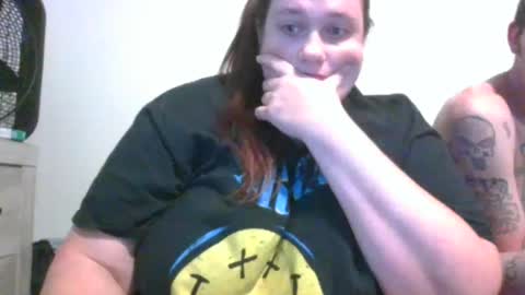 Snapshot of bbwdomqueen chatting on 11, 10, 2025 QuEen KeLs online show from 11, 10, 2025