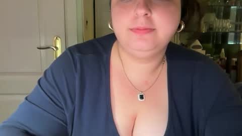 Snapshot of bbwexcited chatting on 18, 11, 2025 HottieBelle online show from 18, 11, 2025