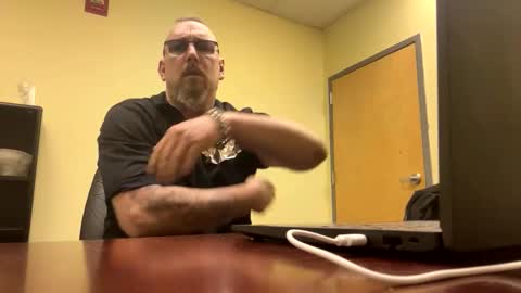 Snapshot of bdc007007 chatting on 17, 12, 2025 bdc007007 online show from 17, 12, 2025