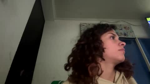 Sara  Juan online show from 25, 10, 2025