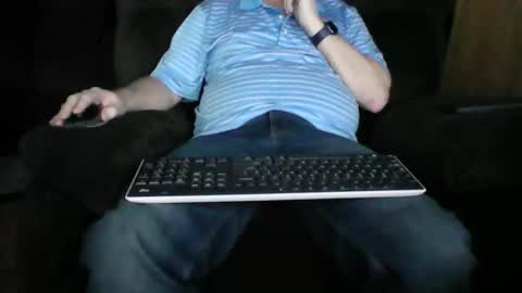 Snapshot of beachguy38 chatting on 17, 2, 2026 beachguy38 online show from 17, 2, 2026