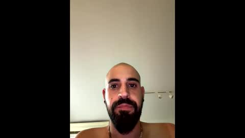 Snapshot of beardedbaldy_09 chatting on 19, 10, 2025 Ask me online show from 19, 10, 2025