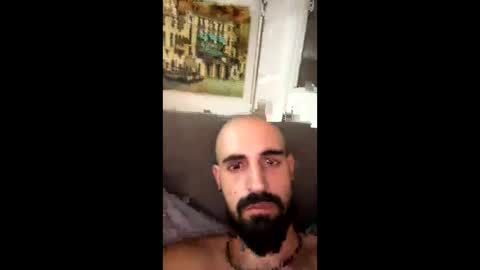 Snapshot of beardedbaldy_09 chatting on 30, 10, 2025 Ask me online show from 30, 10, 2025