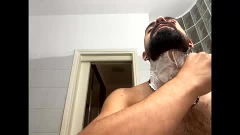 Snapshot of beardedbaldy_09 chatting on 30, 11, 2025 Ask me online show from 30, 11, 2025