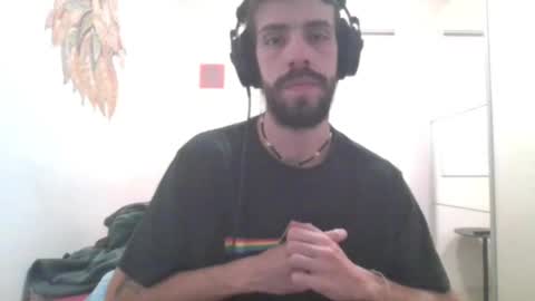 Snapshot of beardedsmoker666 chatting on 19, 11, 2025 beardedsmoker666 online show from 19, 11, 2025