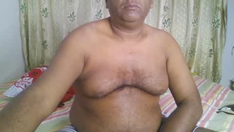 Snapshot of beargryzzly chatting on 22, 1, 2025 Grizzly online show from 22, 1, 2025