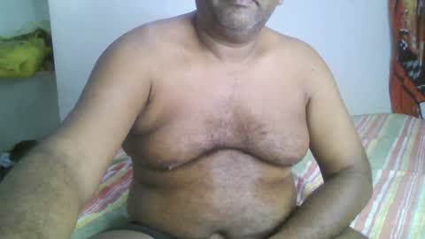 Snapshot of beargryzzly chatting on 28, 1, 2025 Grizzly online show from 28, 1, 2025