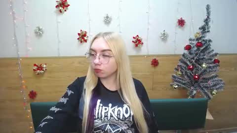 BeatriceFlyy online show from 19, 1, 2025