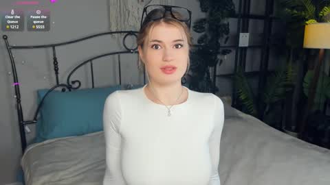 Sonya online show from 13, 2, 2025