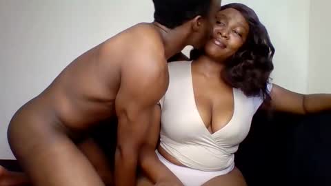 Snapshot of beautiful_and_lovely chatting on 29, 10, 2025 Chelsea and Raymond online show from 29, 10, 2025