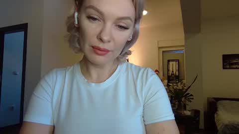 Beautifulkollette online show from 28, 12, 2024