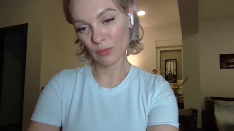 Beautifulkollette online show from 28, 12, 2024