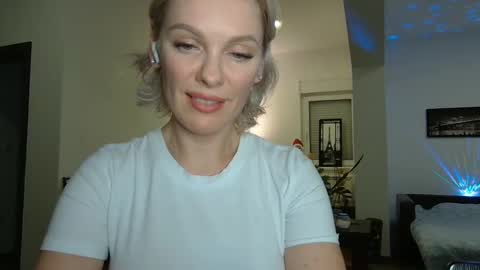 Beautifulkollette online show from 29, 12, 2024